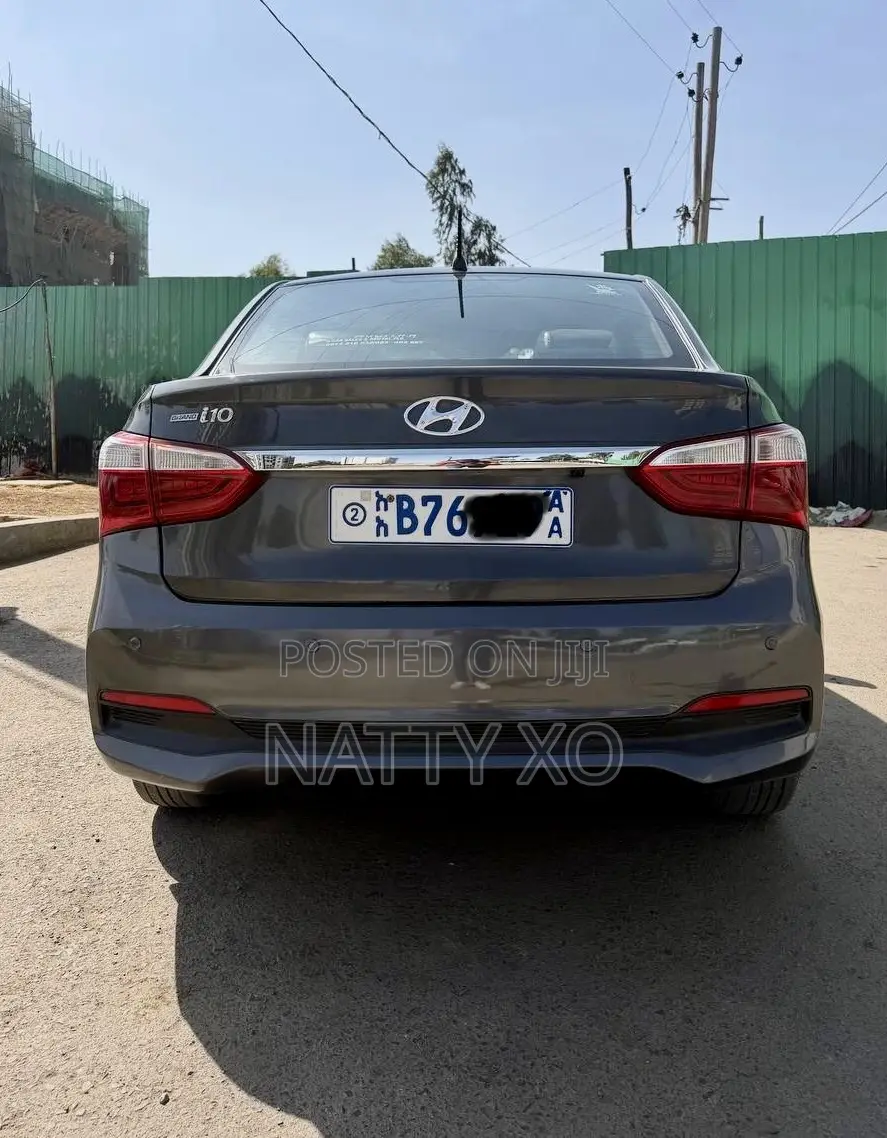 Hyundai I10 2021 Gray