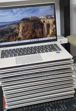 New Laptop HP EliteBook 840 G8 16GB Intel Core i7 SSD 512GB
