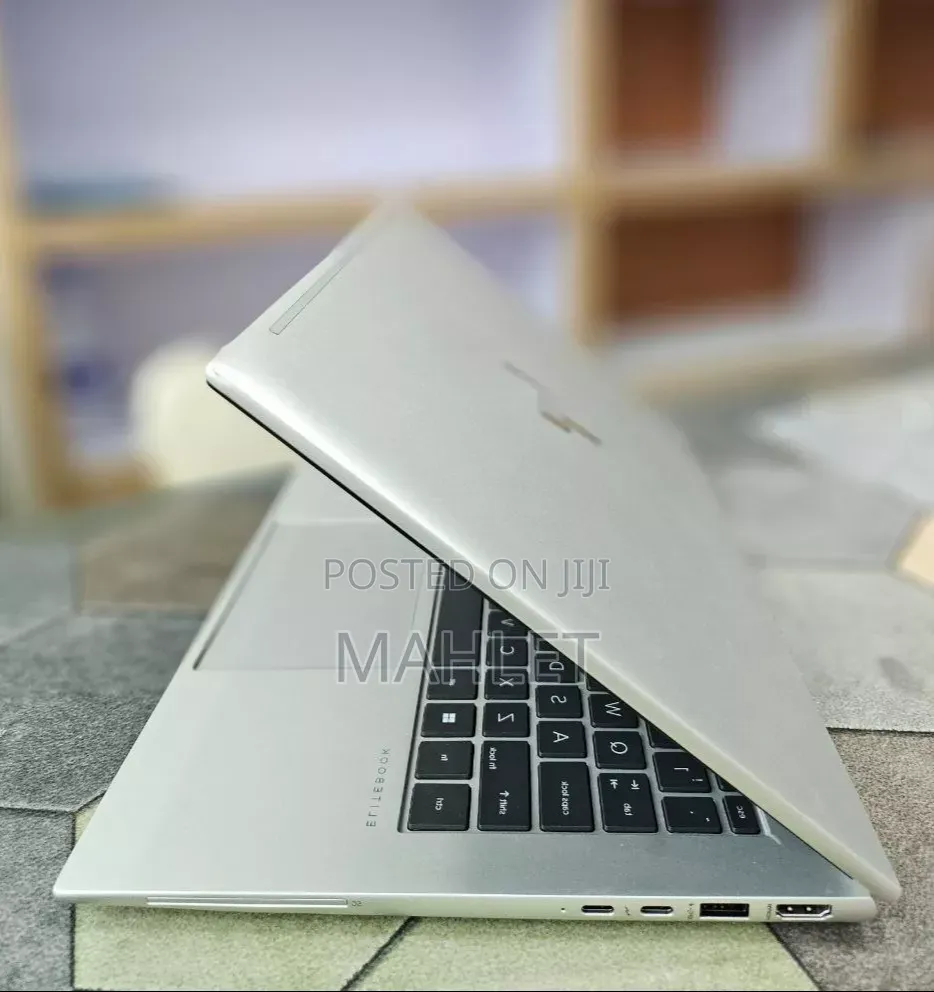 New Laptop HP EliteBook 840 G10 16GB Intel Core i5 SSD 512GB