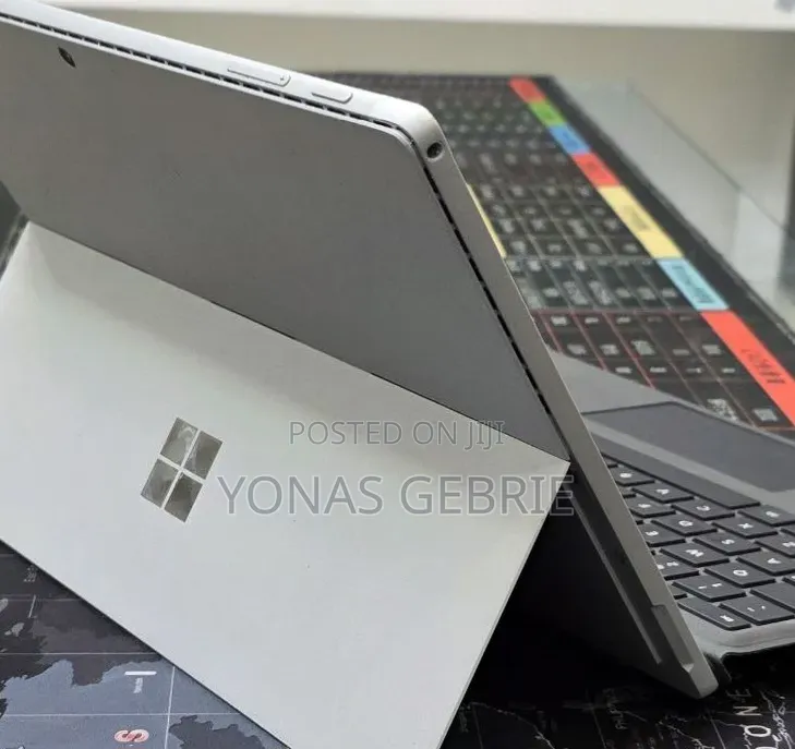 New Laptop Microsoft Surface 16GB Intel Core i7 SSD 512GB