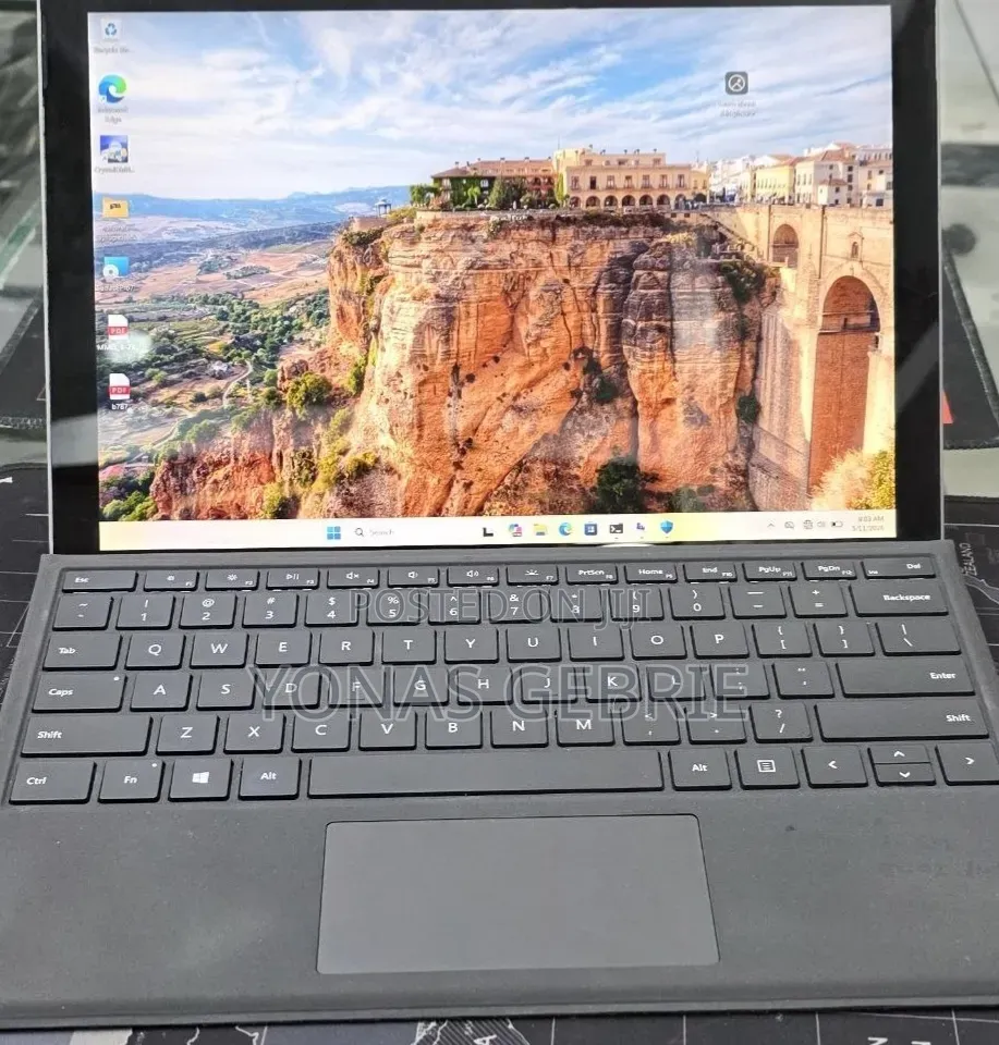 New Laptop Microsoft Surface 16GB Intel Core i7 SSD 512GB
