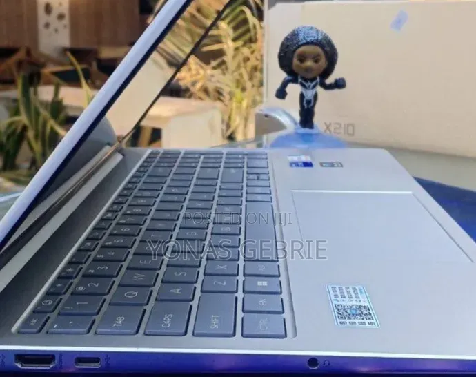 New Laptop HP Stream Notebook 16GB Intel Core i7 SSD 512GB