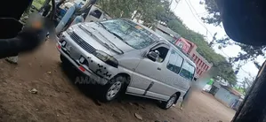 Toyota HiAce 2006 Silver