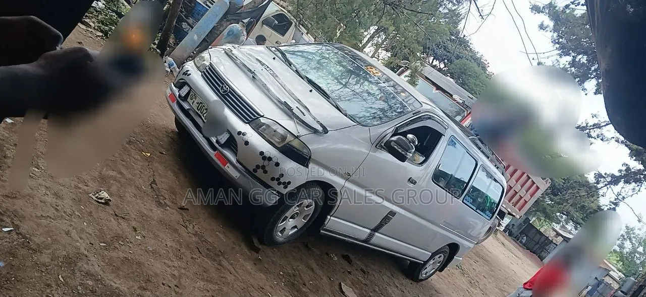 Toyota HiAce 2006 Silver