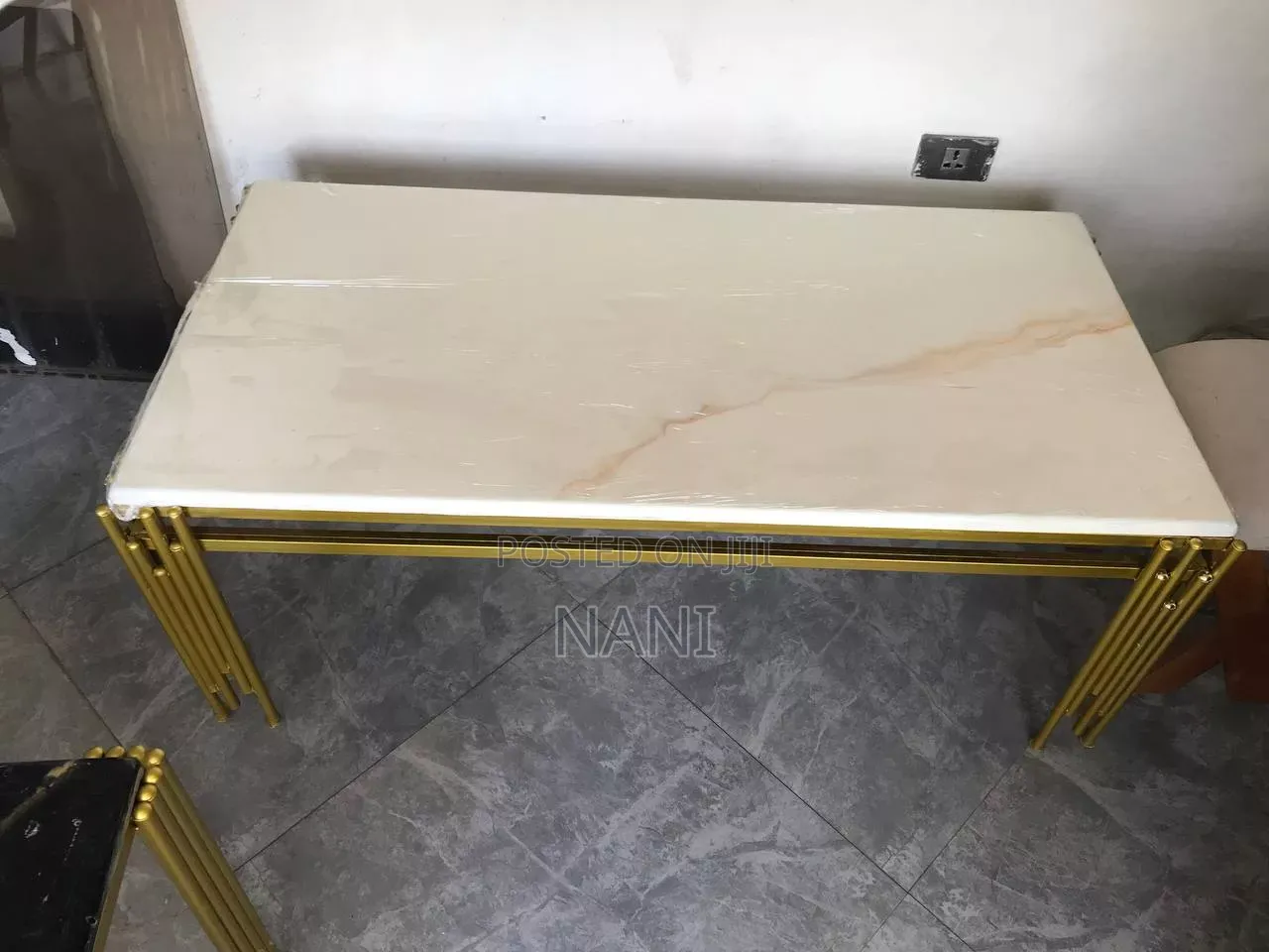 Center Table(Epoxy)