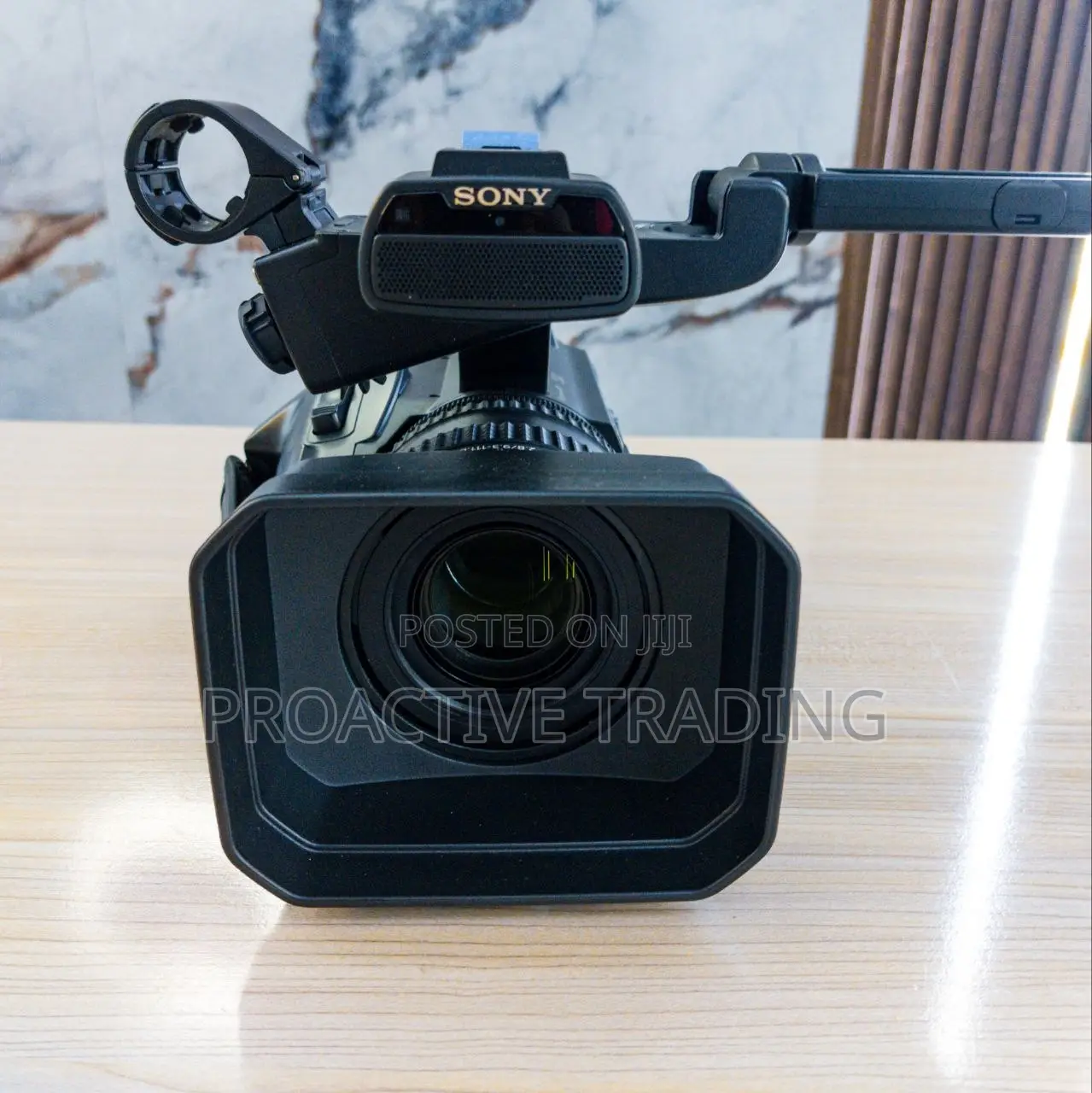 Sony HXR-Nx100 Professional Camcorder