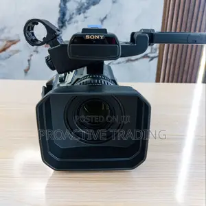 Sony HXR-Nx100 Professional Camcorder