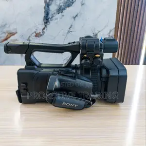 Sony HXR-Nx100 Professional Camcorder