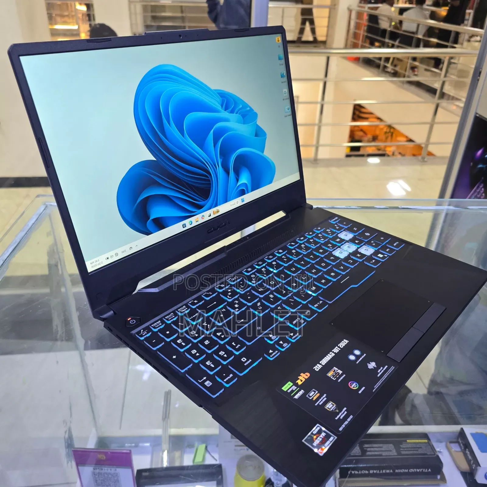 New Laptop Asus ROG Strix G15 16GB AMD Ryzen 7 SSD 512GB
