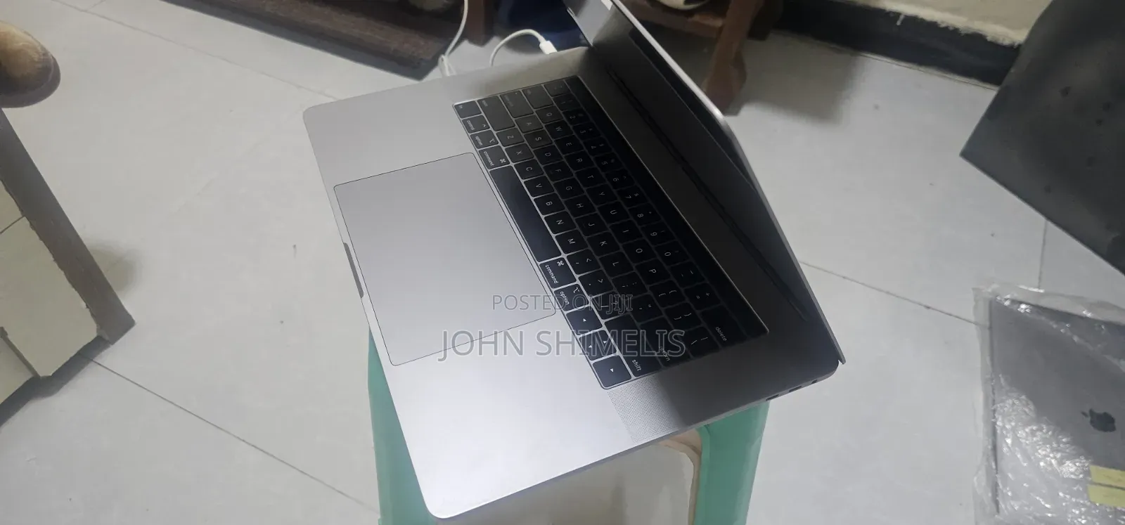 Laptop Apple MacBook Pro 2019 32GB Intel Core i9 SSD 512GB