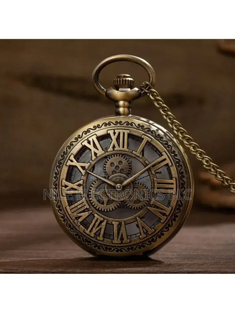 Classic Large Gear Pocket Watch, Roman Numeral Dial Quartz Pendant