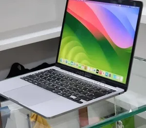New Laptop Apple MacBook Pro 2020 8GB Intel Core i5 SSD 512GB