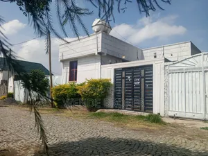 Furnished 5bdrm House in ዱከም ከተማ, Oromia-Finfinne for sale