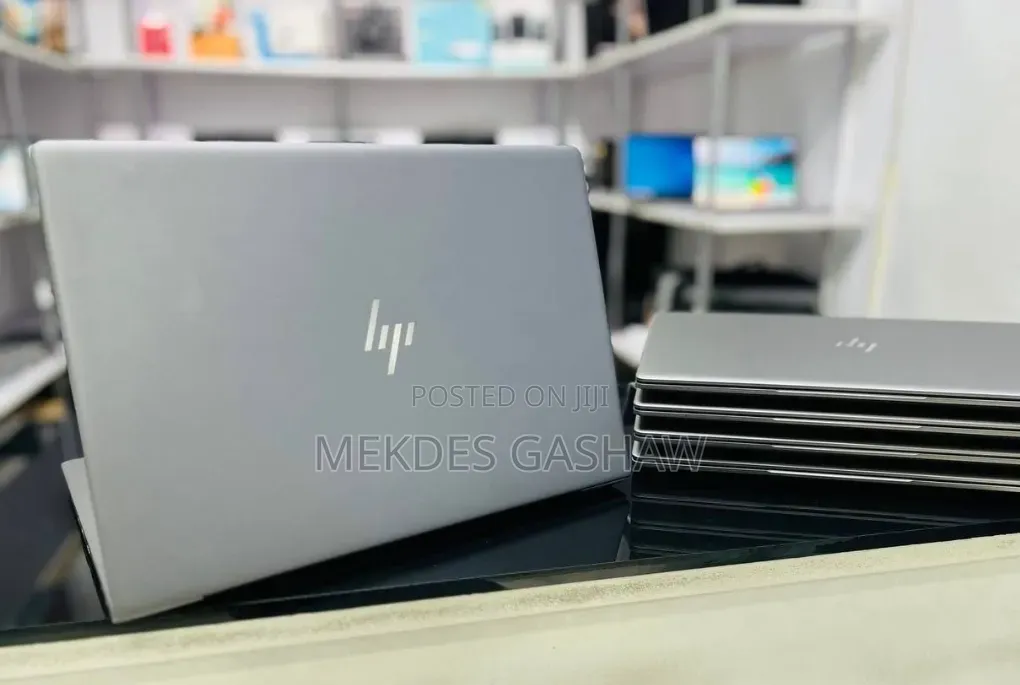 New Laptop HP ZBook Studio G5 8GB Intel Core i7 SSD 512GB