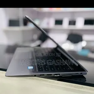 New Laptop HP ZBook Studio G5 8GB Intel Core i7 SSD 512GB