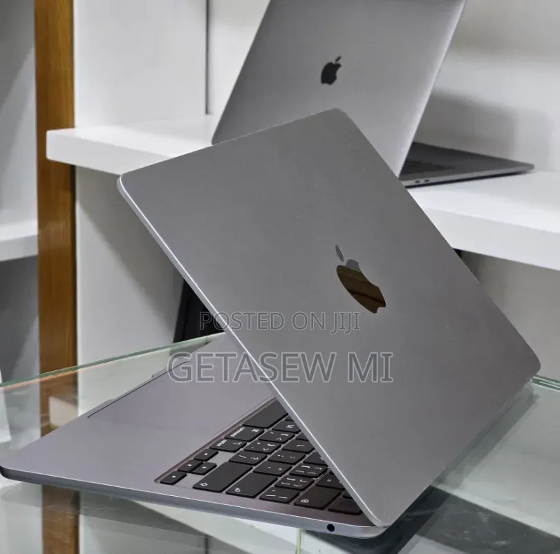 New Laptop Apple MacBook Air 2022 M2 8GB Apple M2 SSD 256GB