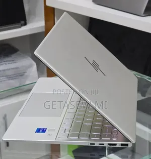 New Laptop HP Pavilion 14 16GB Intel Core i7 SSD 1T