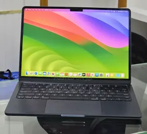 New Laptop Apple MacBook Pro 2024 M4 16GB Apple M4 SSD 256GB