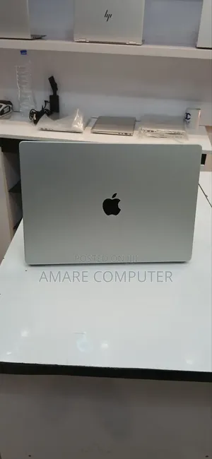 New Laptop Apple MacBook Pro 2021 M1 32GB Apple M1 Max SSD 1T