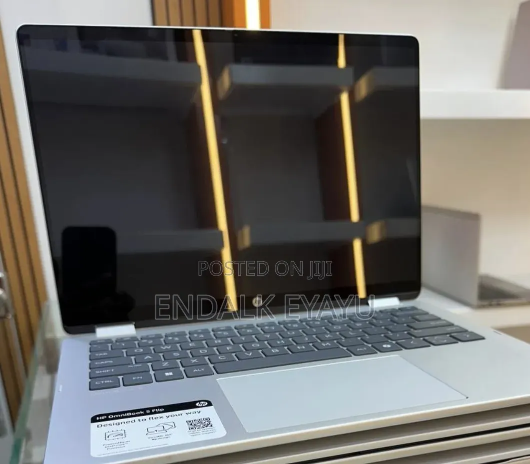 New Laptop HP OmniBook 5 14" 16GB Intel Core 5 SSD 512GB