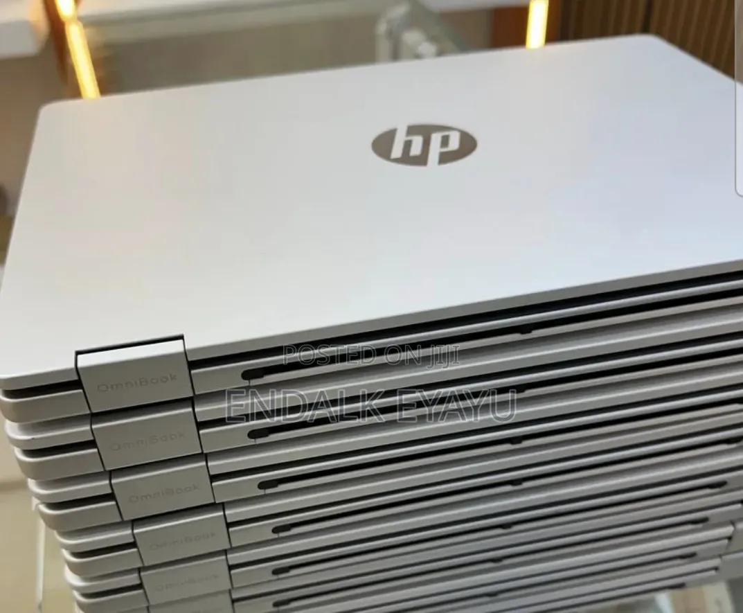 New Laptop HP OmniBook 5 14" 16GB Intel Core 5 SSD 512GB