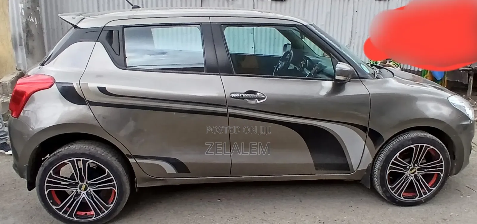 Suzuki Swift 2022 Brown