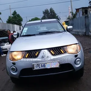 Mitsubishi L200 2008 Silver