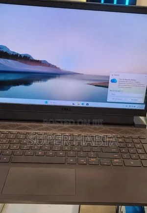 New Laptop Dell G15 5535 16GB Intel Core i7 SSD 512GB