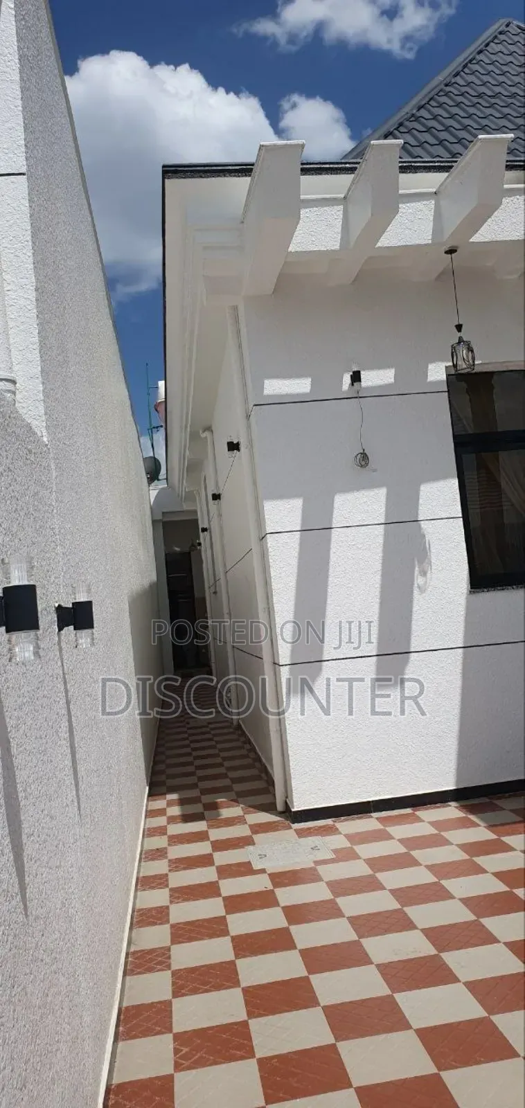 7bdrm Villa in ጣፎ Ccd Compound, Yeka for sale