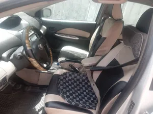 Toyota Belta 2008 Silver