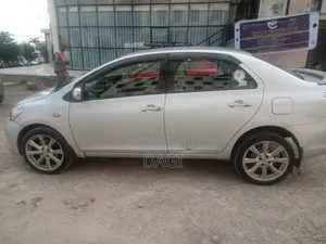 Toyota Belta 2008 Silver