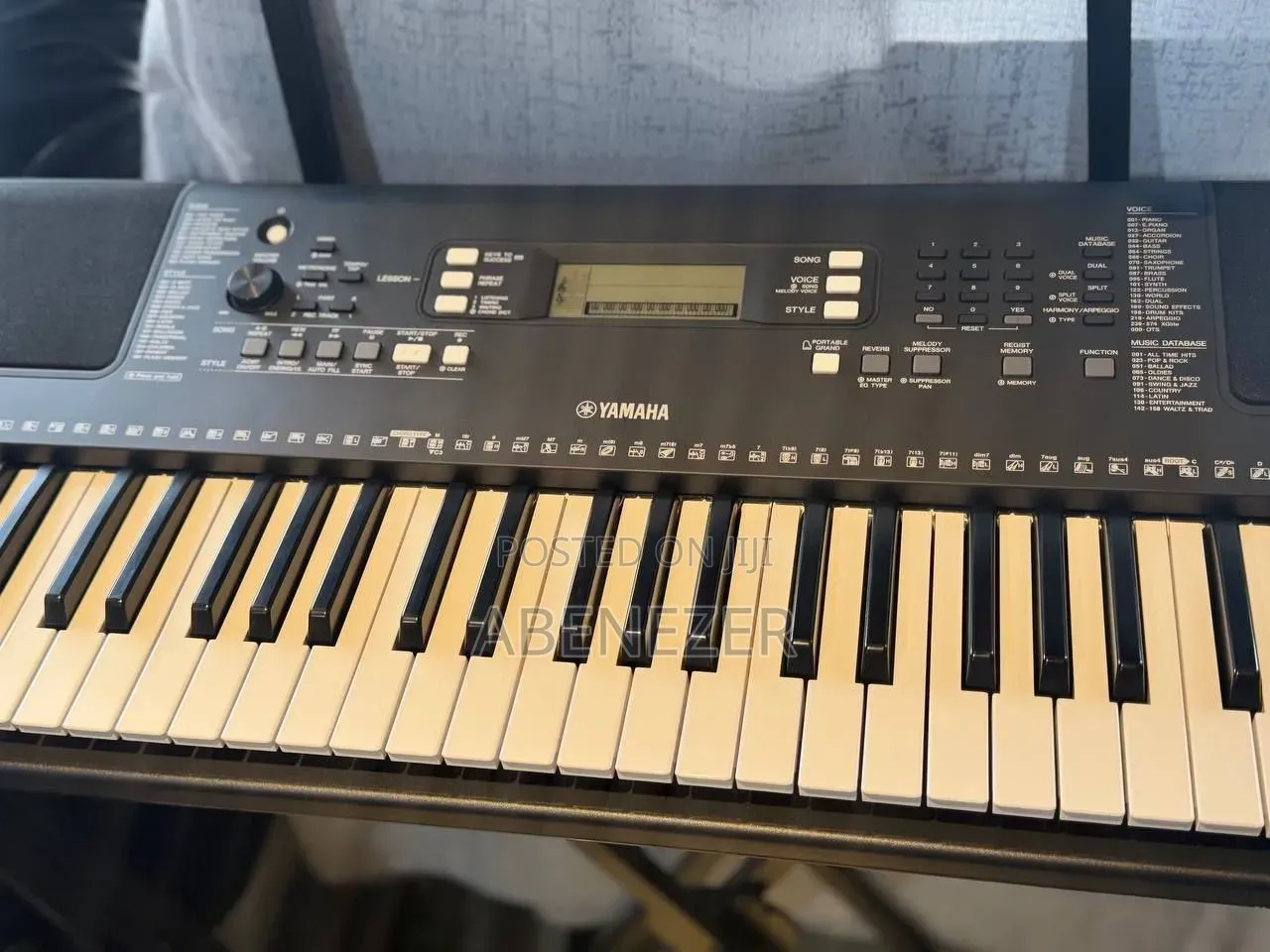Yamaha PSR E363 Keyboard Piano