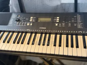 Yamaha PSR E363 Keyboard Piano