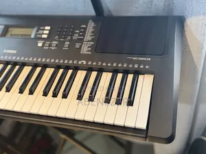 Yamaha PSR E363 Keyboard Piano