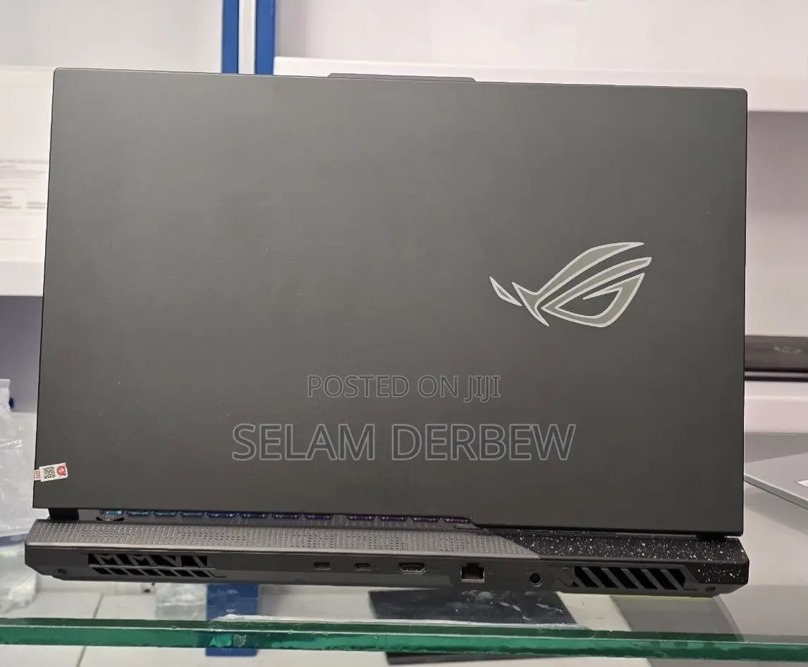 New Laptop Asus ROG Strix G17 16GB AMD Ryzen 9 SSD 1T