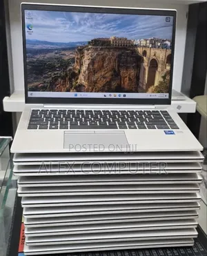 New Laptop HP EliteBook 840 G8 16GB Intel Core i7 SSD 512GB