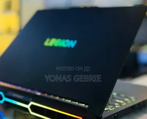 New Laptop Lenovo Legion Pro 7 64GB Intel Core Ultra 9 SSD 2T