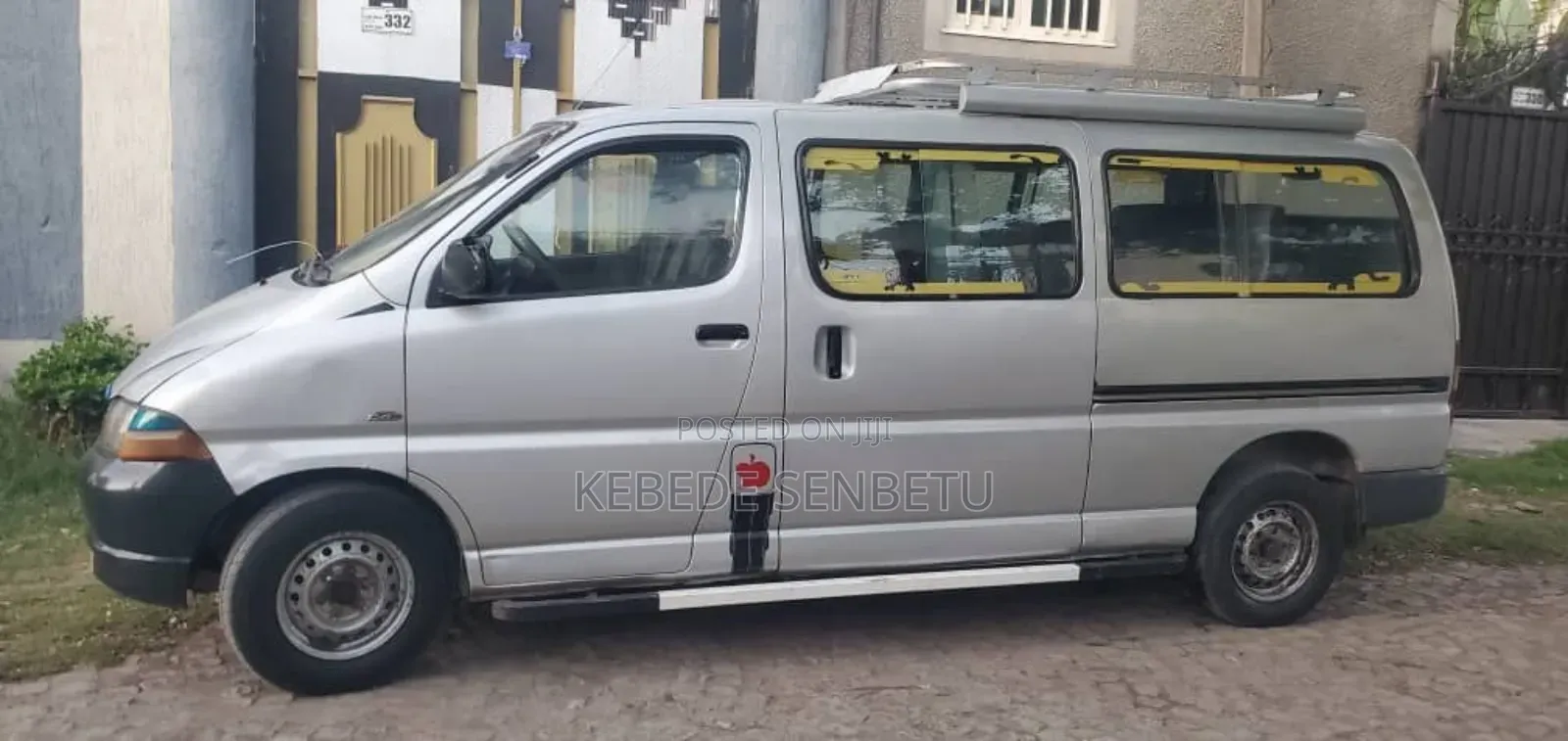 Toyota Grand HiAce 2006 Silver