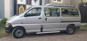 Toyota Grand HiAce 2006 Silver