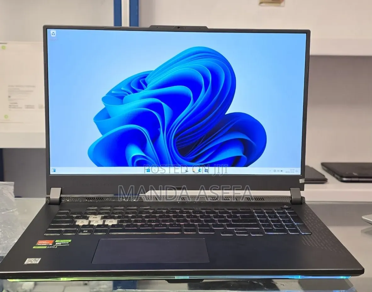 New Laptop Asus ROG Strix G17 16GB AMD Ryzen 9 SSD 1T