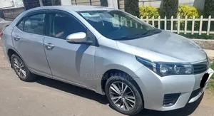 Toyota Corolla 2015