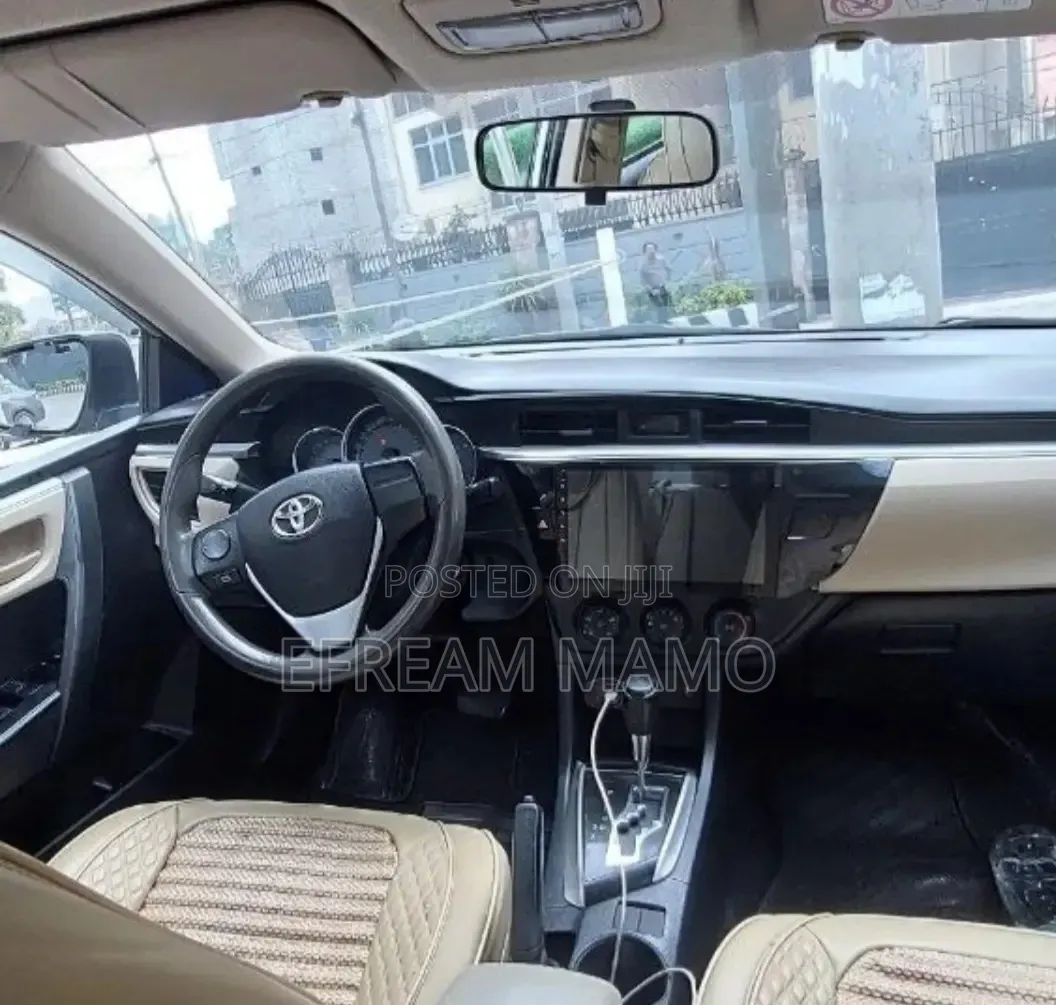 Toyota Corolla 2015