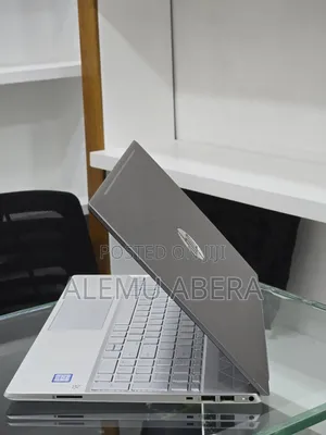 New Laptop HP Pavilion 15 8GB Intel Core i7 SSD 256GB