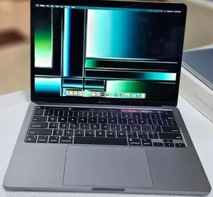 New Laptop Apple MacBook Pro 2022 M2 8GB Apple M2 SSD 256GB