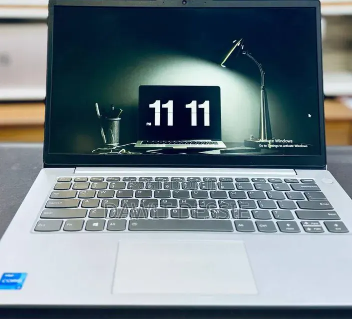 New Laptop Lenovo 12GB Intel Core i7 SSD 512GB