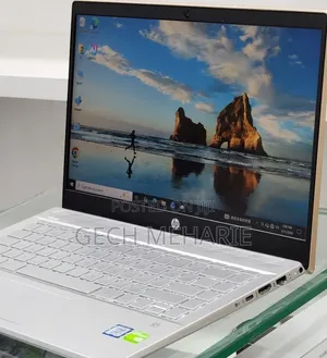 New Laptop HP Pavilion 14 8GB Intel Core i5 SSD 256GB
