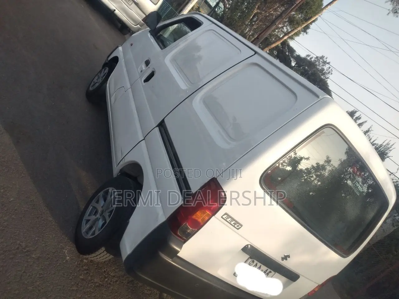 Suzuki Eeco 2024 White