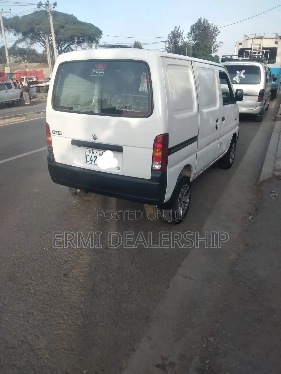 Suzuki Eeco 2024 White