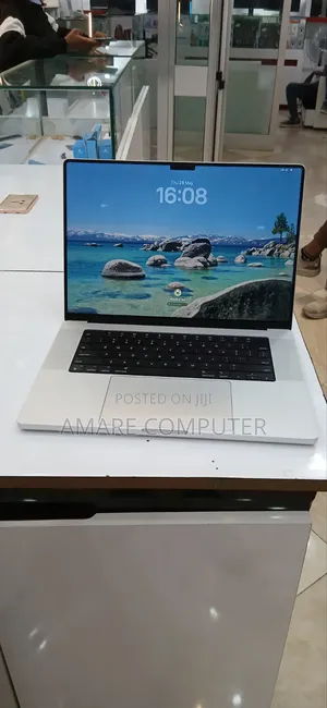 New Laptop Apple MacBook Pro 2021 M1 32GB Apple M1 Max SSD 1T