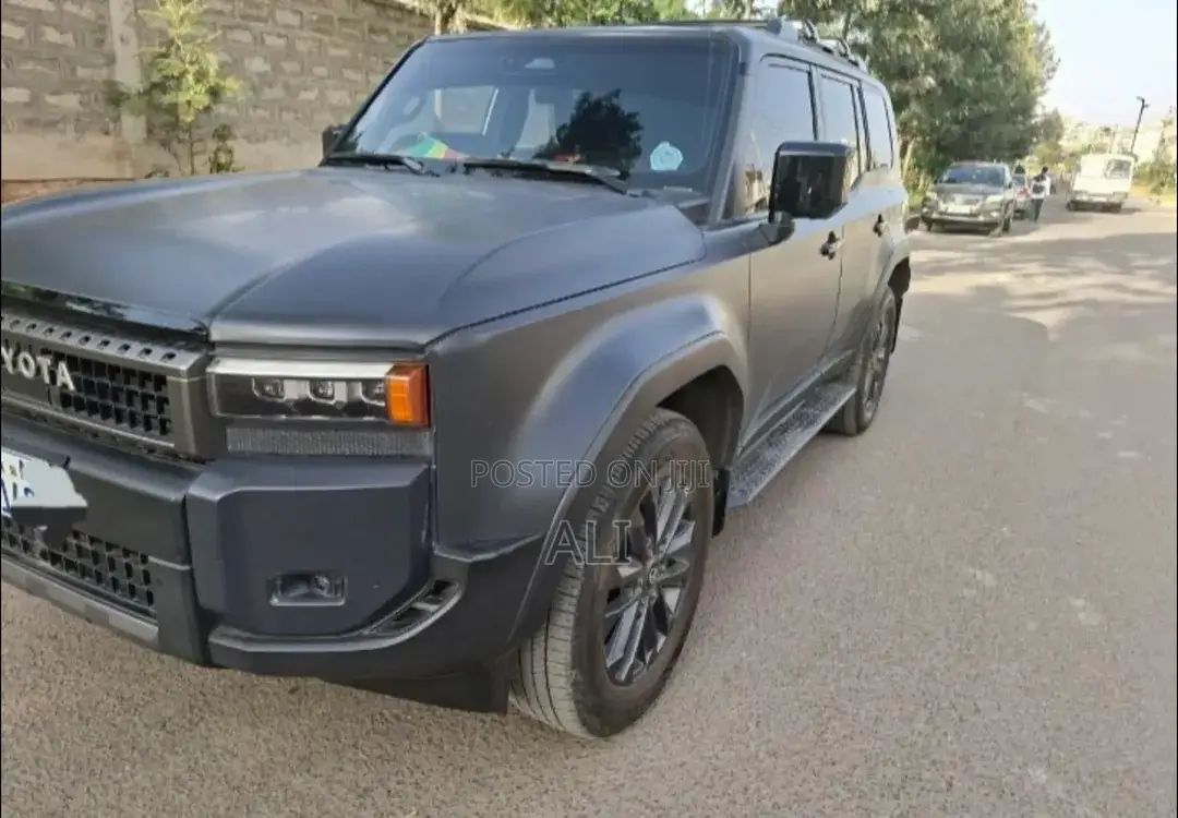 Toyota Land Cruiser Prado 2025